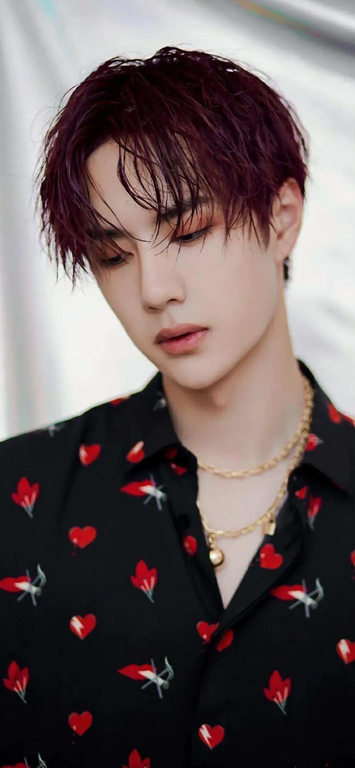 演艺界的新星,市场潜力无限 王一博,这个名字在娱乐圈中逐渐崭露头角