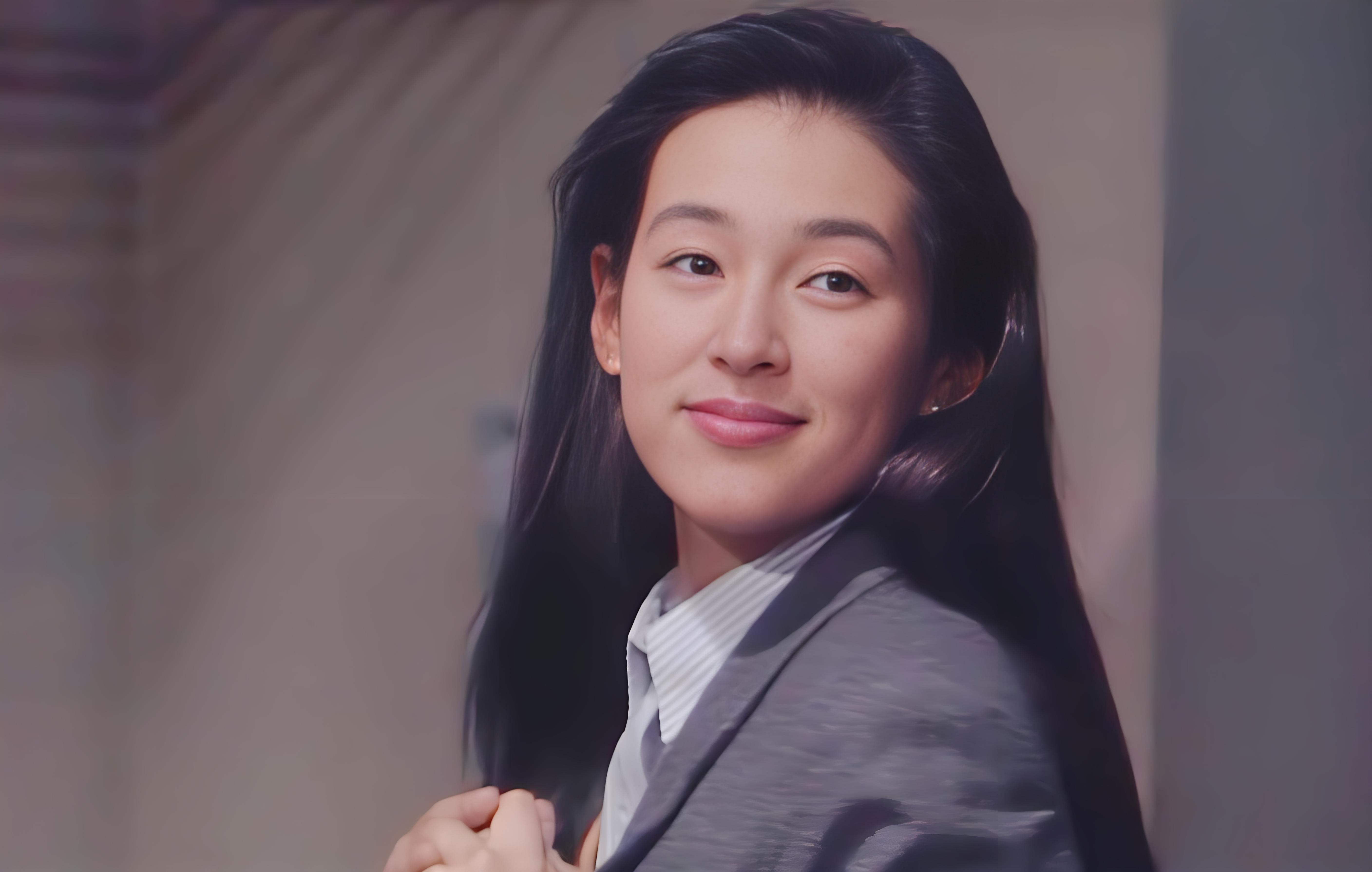 铃木保奈美:自我觉醒与自由抉择 铃木保奈美,以《东京爱情故事》中的