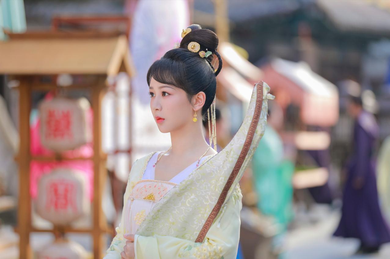 《青簪行》重拍:杨紫成唯一"卖点",彭冠英单人拍摄ai换脸 杨紫担当女