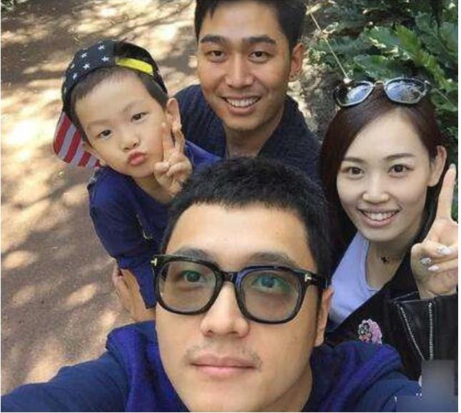 宋喆近况:复出之路困难重重 宋喆自出狱后便在昌平低调生活,近日被拍