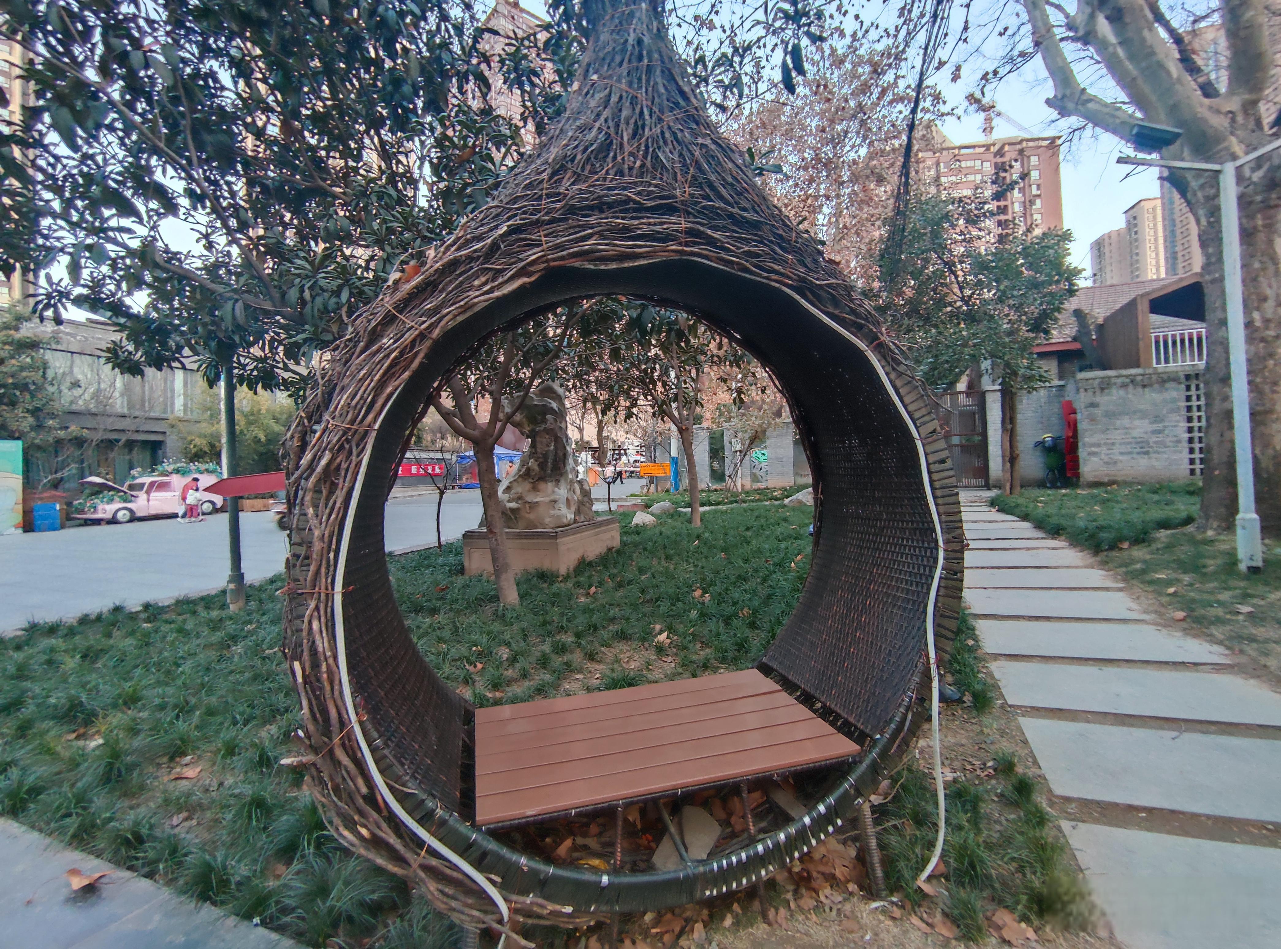 夏日西安半坡国际艺术区:艺术与美食的完美结合 夏日里的西安半坡国际