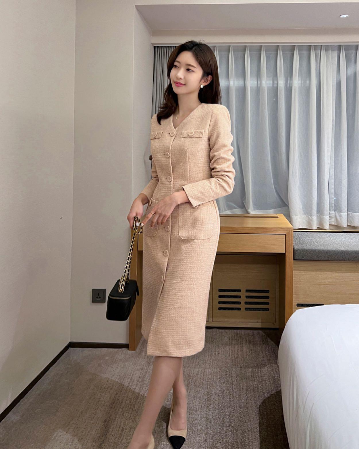 温柔拥抱时光的时尚之美 韩国小姐姐时尚穿搭,简约而不失优雅