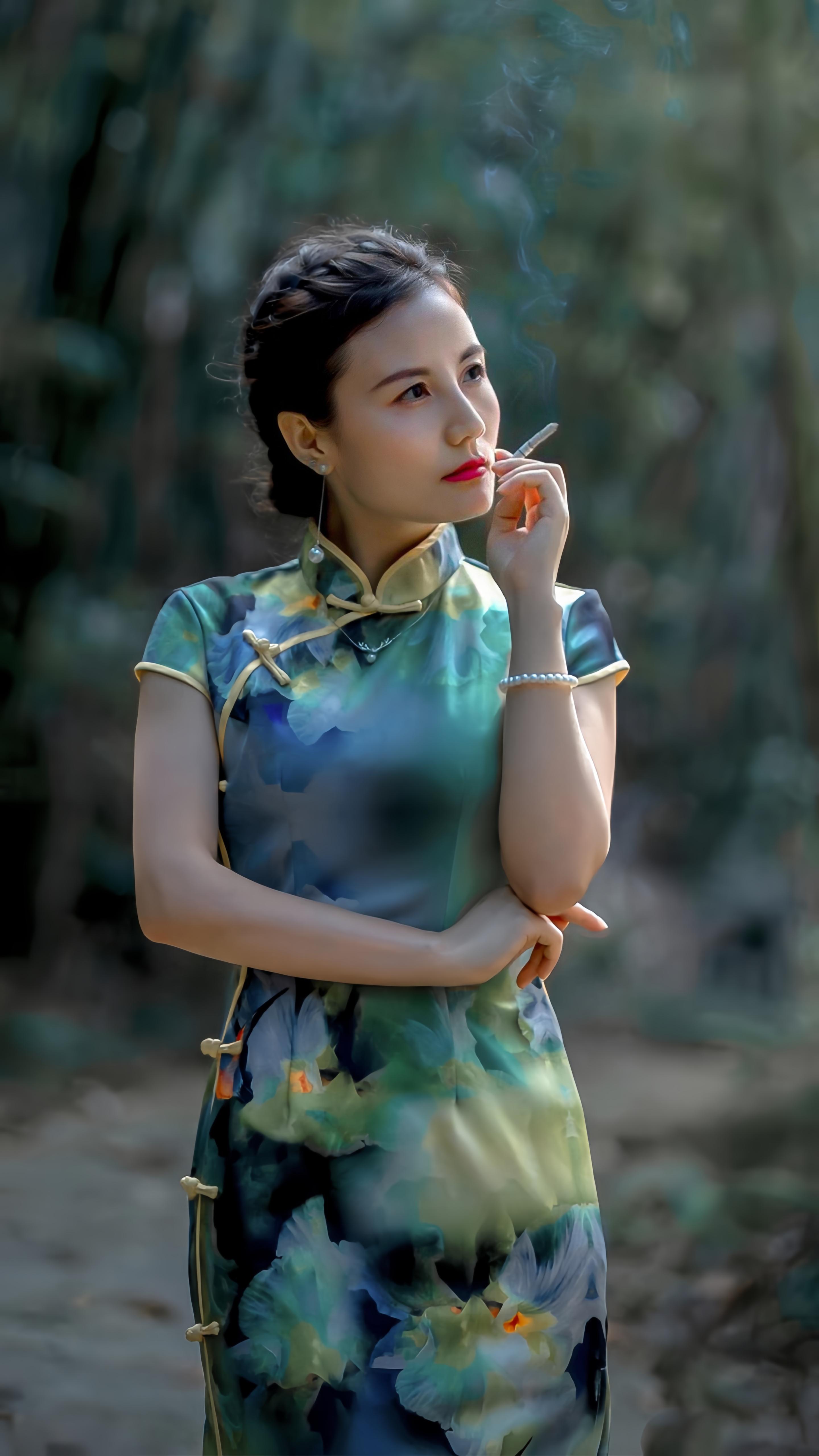 宁静与珍贵的财富 在这个虚空的日子里,我学会了如何去品味生活的细节