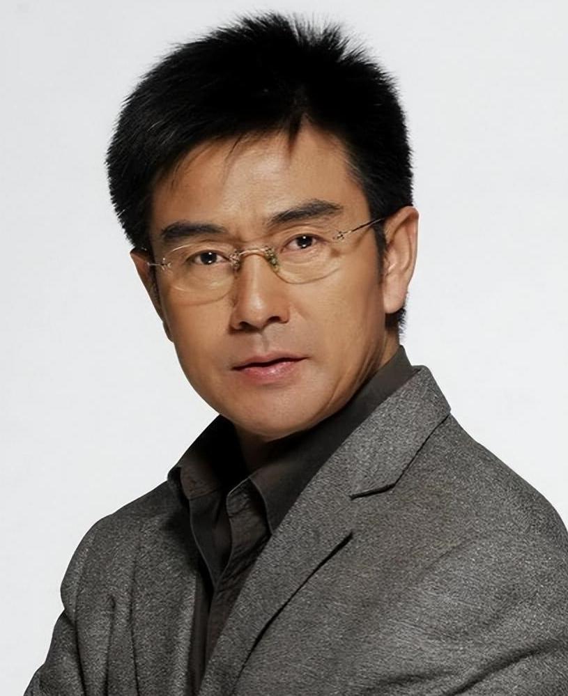 低调生活,演技卓越,人生赢家 白凡,这位越老越有魅力的演员,凭借出色