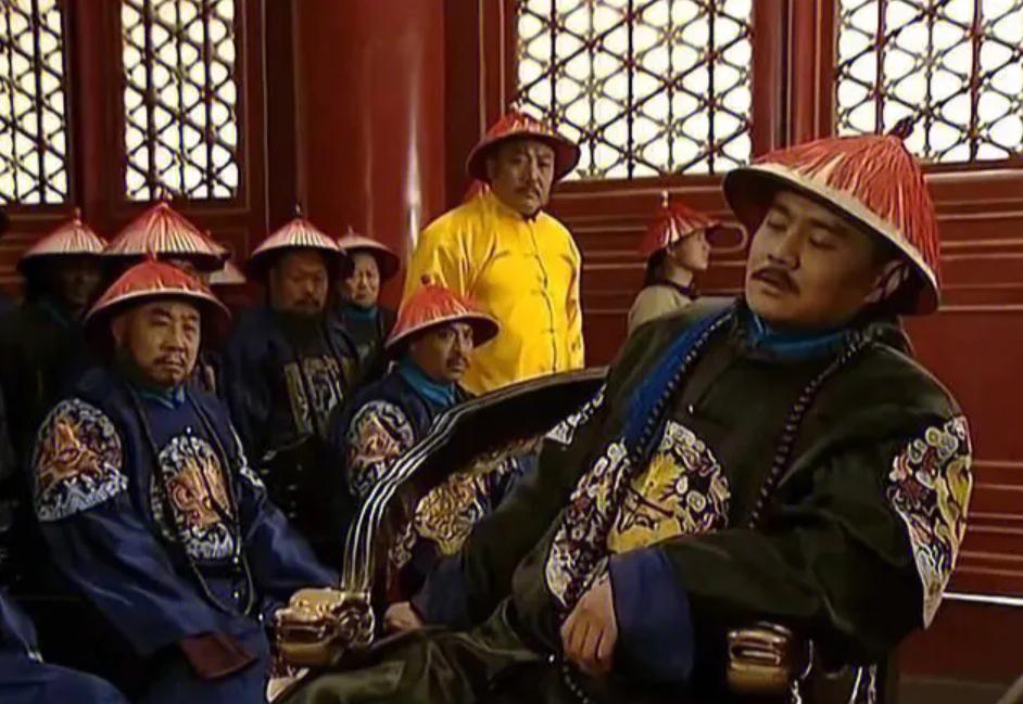 刘墨林不白向李绂下跪敬酒 刘墨林不白向李绂下跪敬酒,《雍正王场》