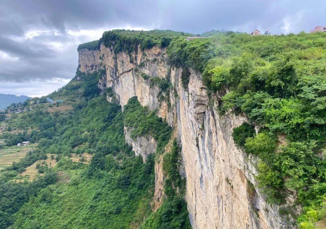 贵州鸡鸣三省旅游景点图片