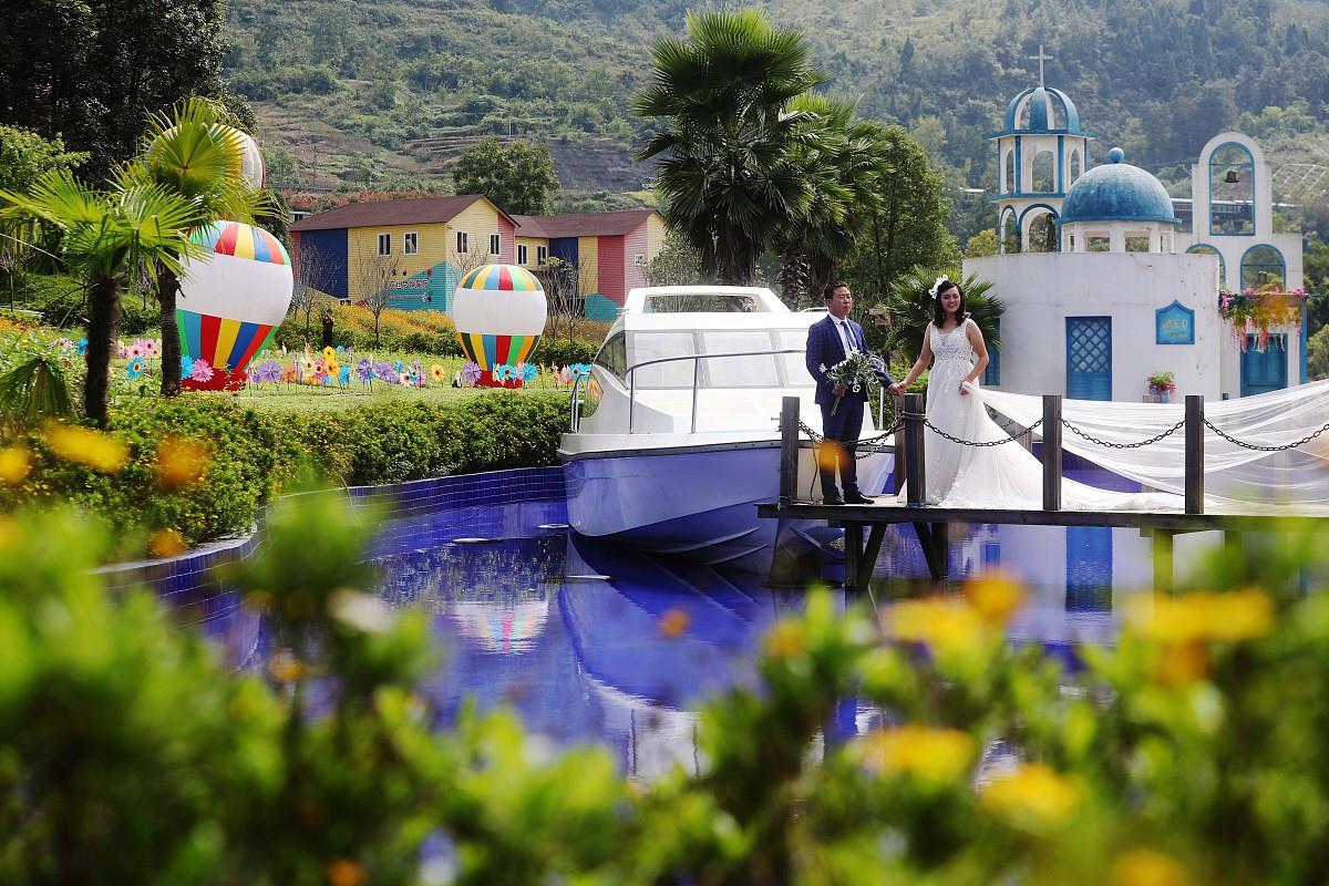 洛宁爱和小镇:浪漫之地的无尽魅力 洛宁爱和小镇,隐藏在洛阳市洛宁县