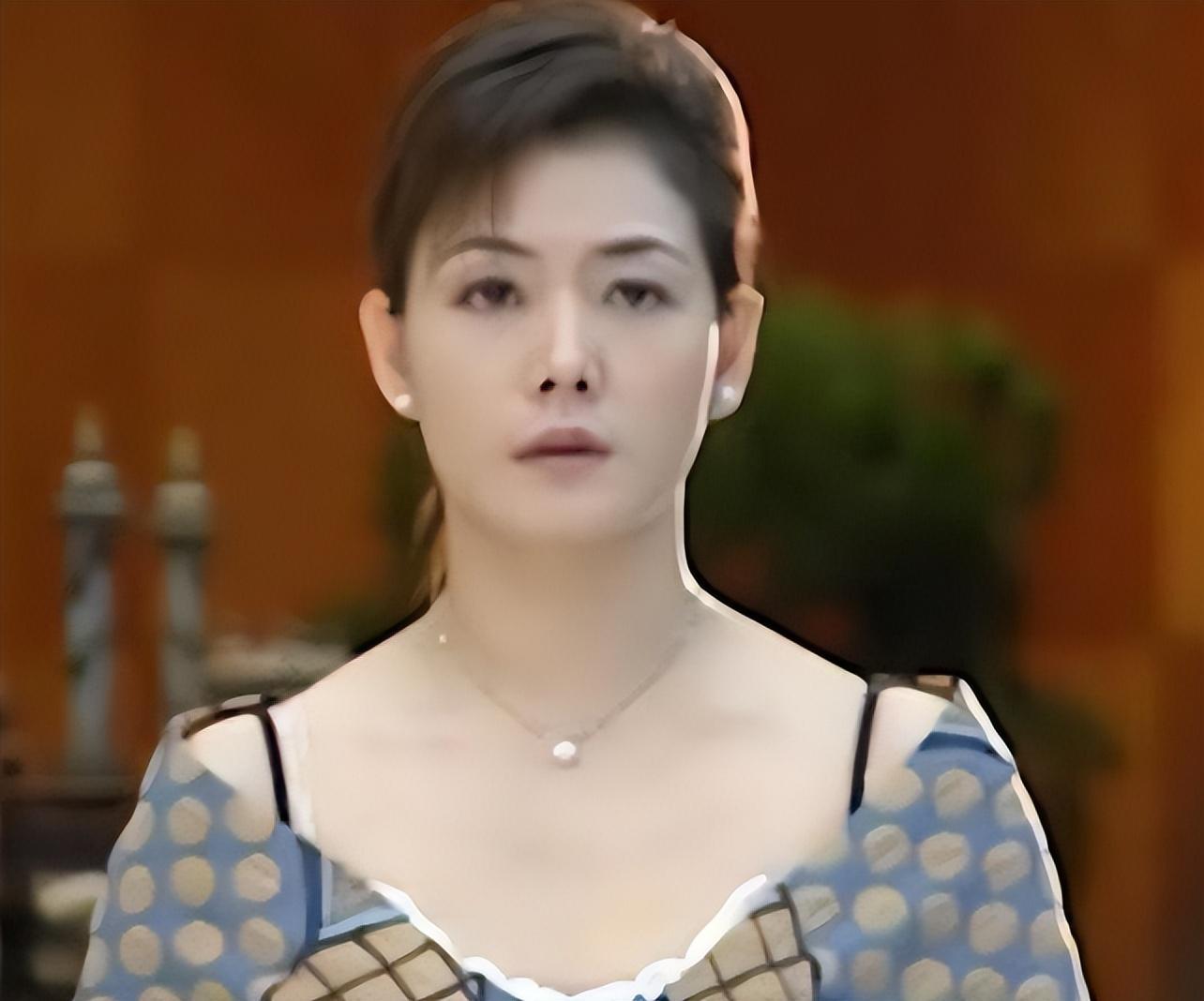 悲情明星孟庭丽:演艺生涯与家庭的重压 孟庭丽,台湾演员,她的一生仿佛