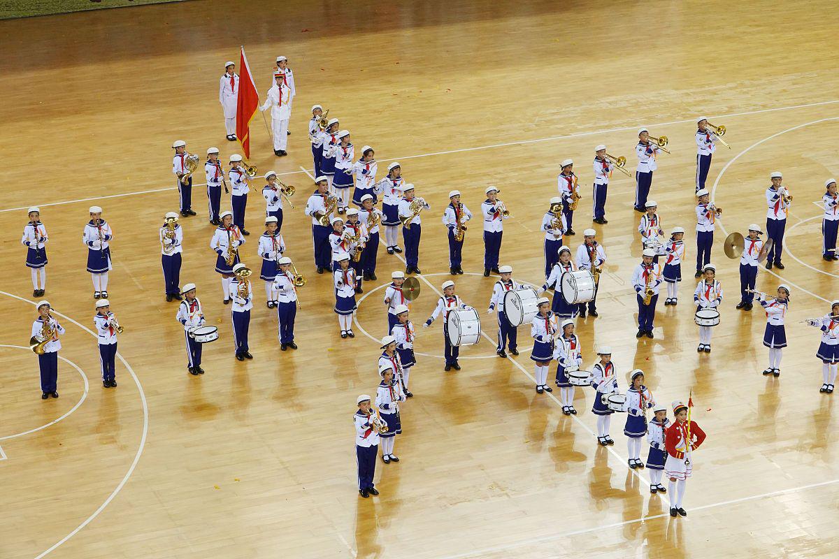 五角星20人队形图图片