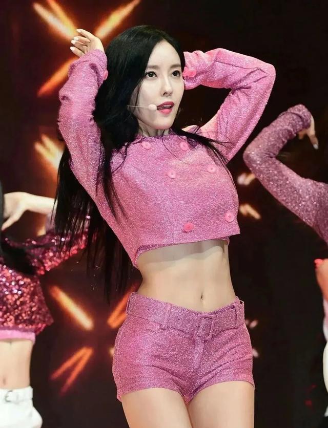 朴孝敏:颜值与才华并存,tara组合的耀眼之星 朴孝敏,韩国女团tara的