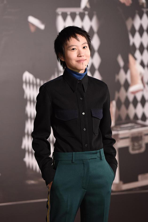 时尚姐妹风范引领潮流 王菲的女儿窦靖童与李嫣,虽年龄相差较大,但