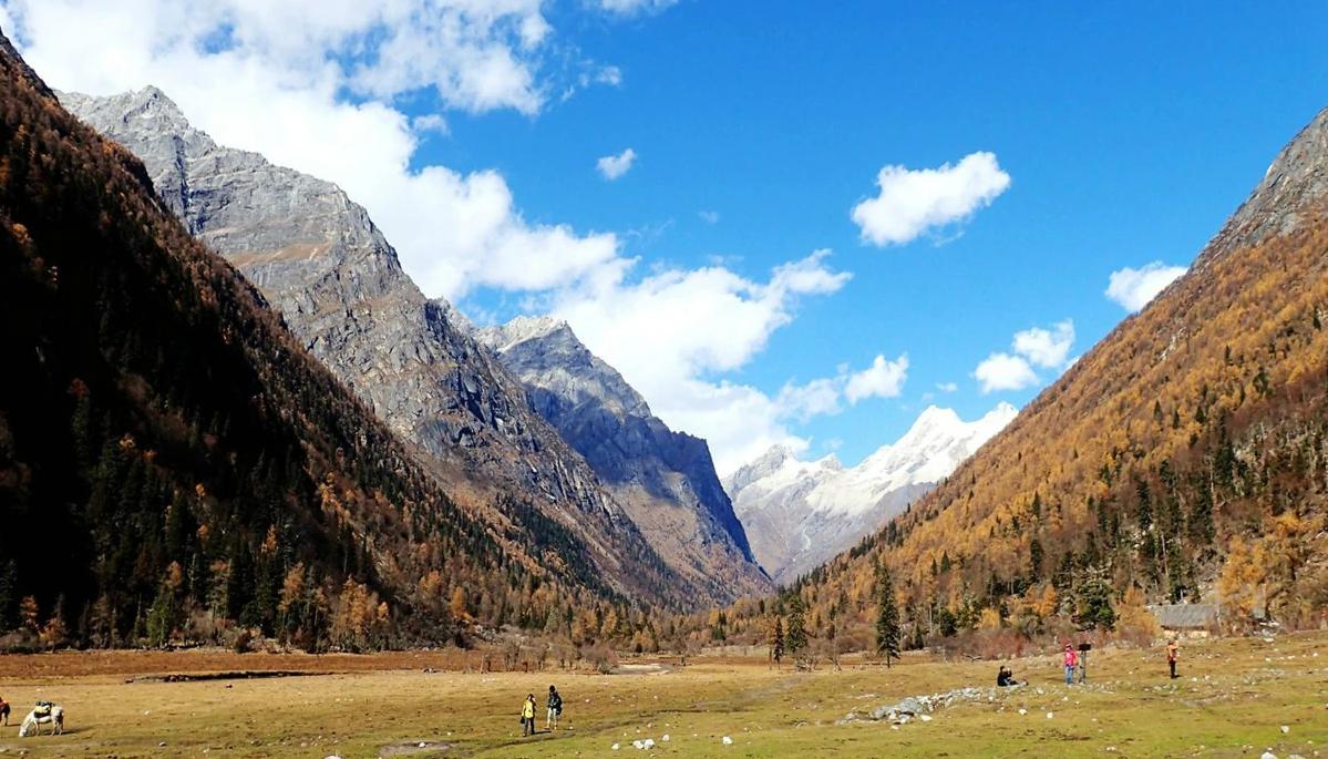 长坪沟:一个绝美的自然与历史之地 四川阿坝藏区有一处绝美之地,那就