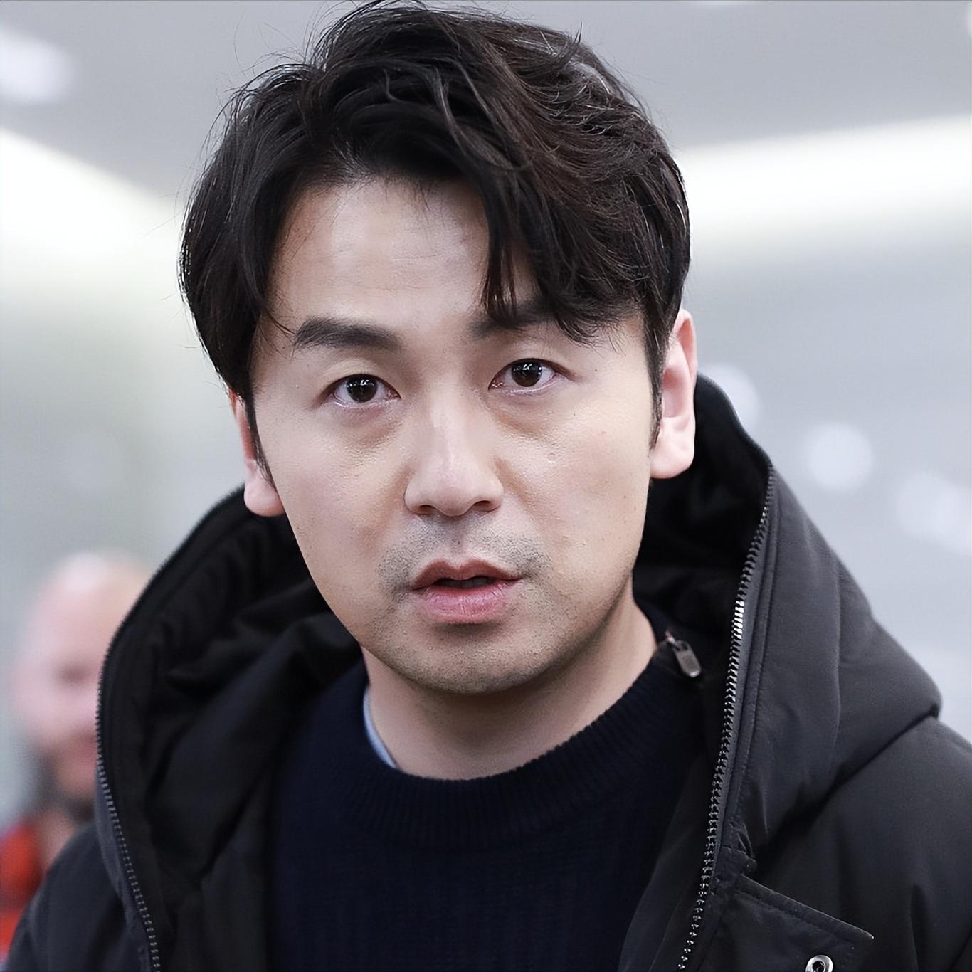 雷佳音:大器晚成的男演员 41岁的雷佳音,迎来了自己事业的高光时刻