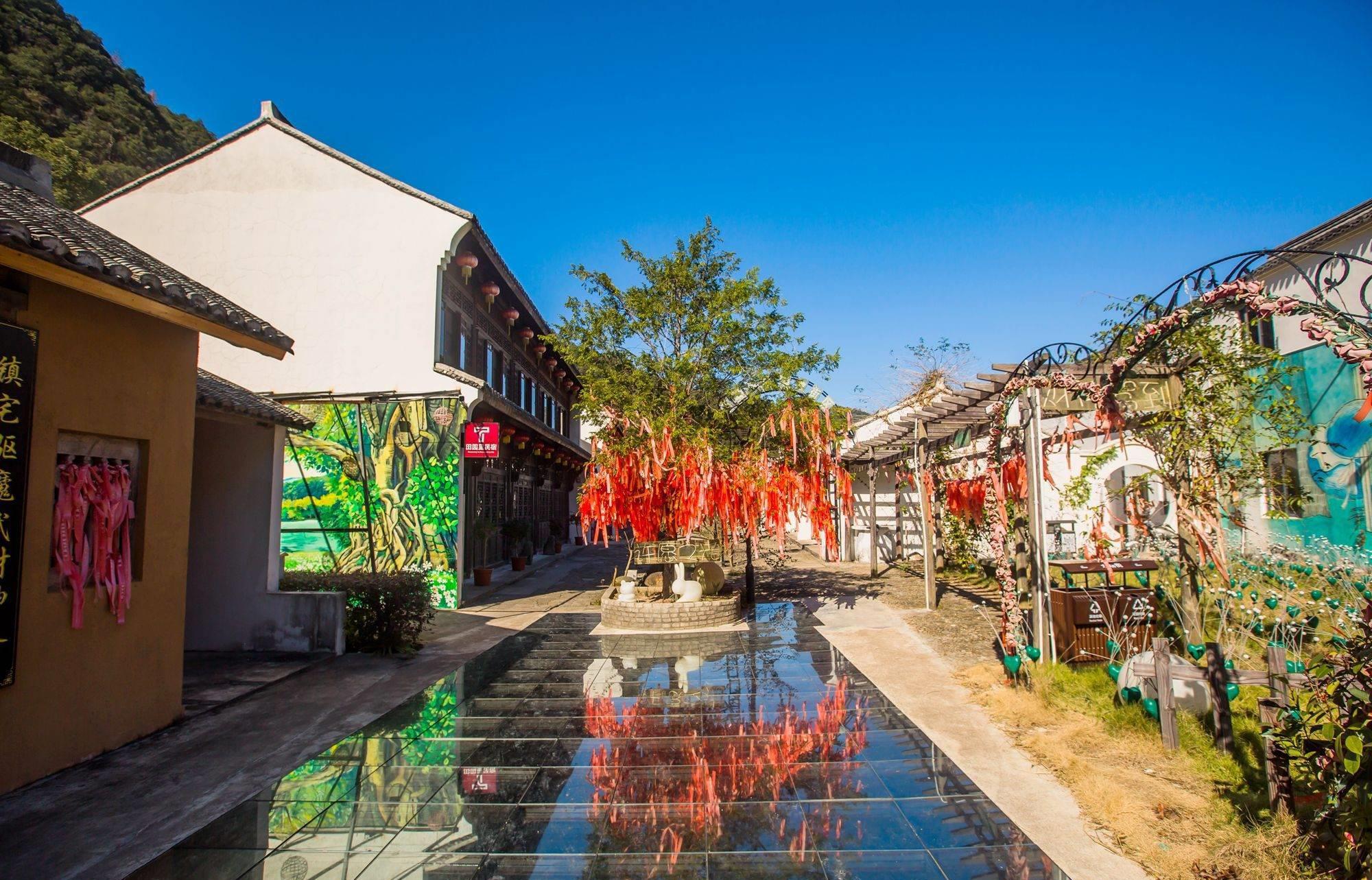 探秘浙江台州市三门县的潘家小镇 潘家小镇仿佛一幅绝美的江南画卷,山