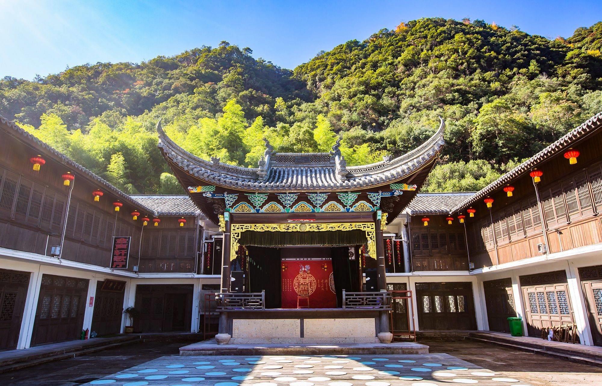 探秘浙江台州市三门县的潘家小镇 潘家小镇仿佛一幅绝美的江南画卷,山