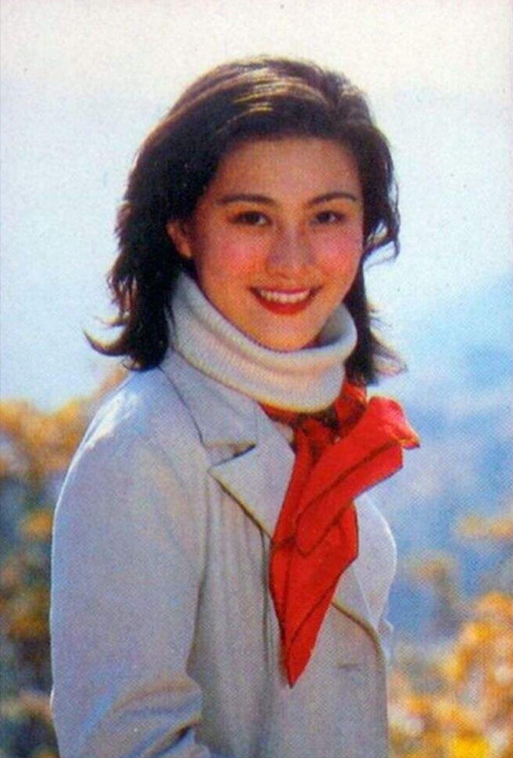 昔日北影厂花刘冬:低调的魅力与深情的婚姻 刘冬,这位北影厂的美女