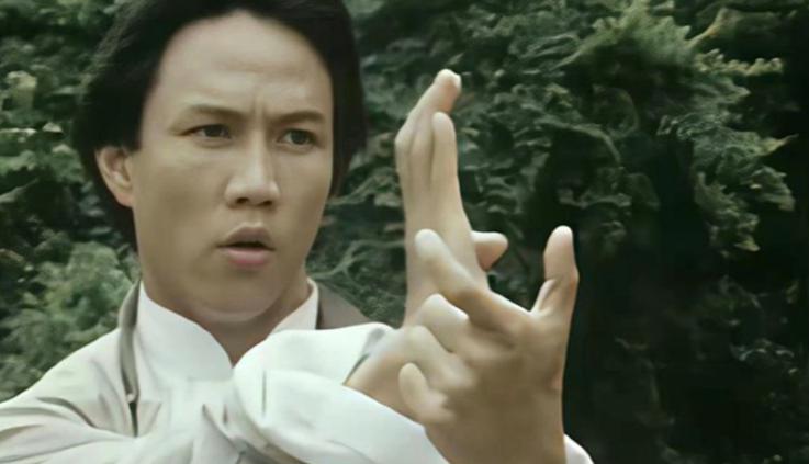 黄元申:从武术巨星到佛门僧侣,再回归平淡 在##电影界的历史中,黄元申