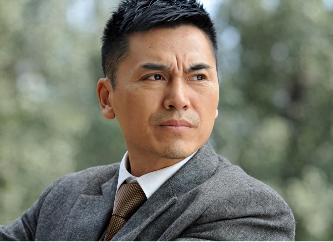 感恩生活,知足常乐的"百变舞者" 淳于珊珊,舞台上的"百变演员",人生中