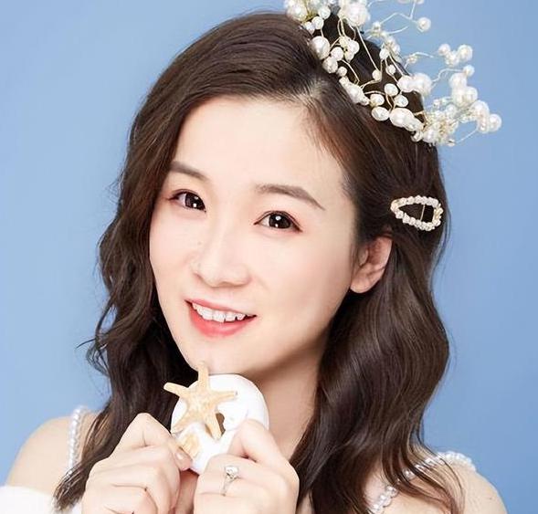 杨鸣和唐佳良和平离婚 杨鸣和唐佳良宣布和平离婚,将以亲人间互相关心