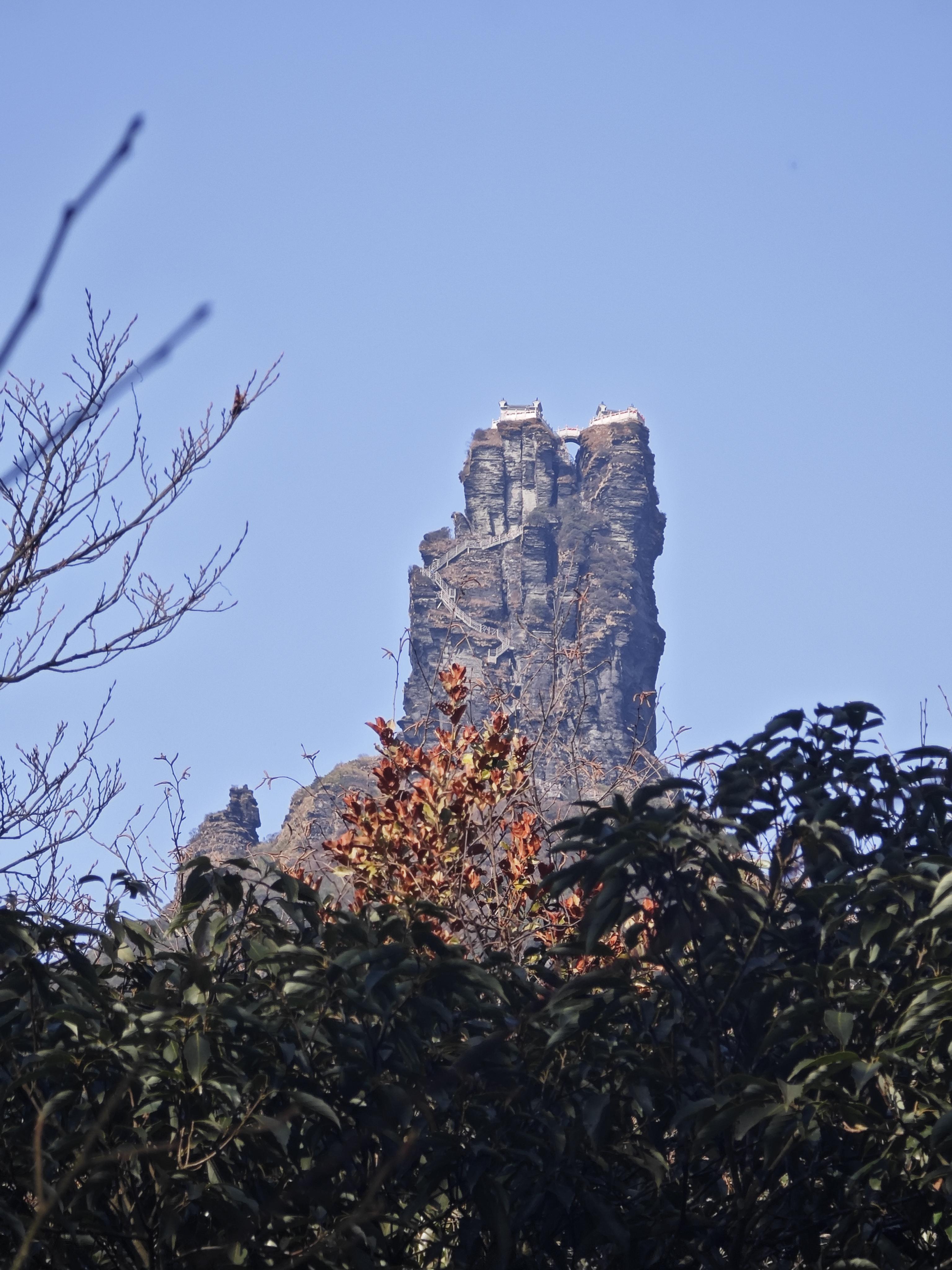 梵净山旅游攻略:畅游人间仙境 贵州第一山——梵净山,位于铜仁市江口