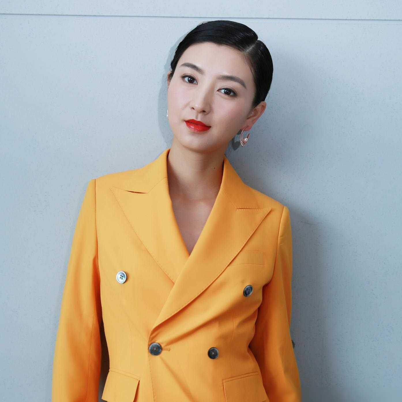 沈眉庄:事业与家庭的平衡 沈眉庄因在《甄嬛传》中扮演"眉姐姐"而为人