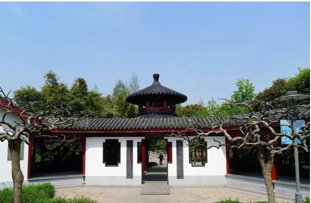 上海奉贤区的古华园:江南园林风格的代表 上海奉贤区的古华园是一座