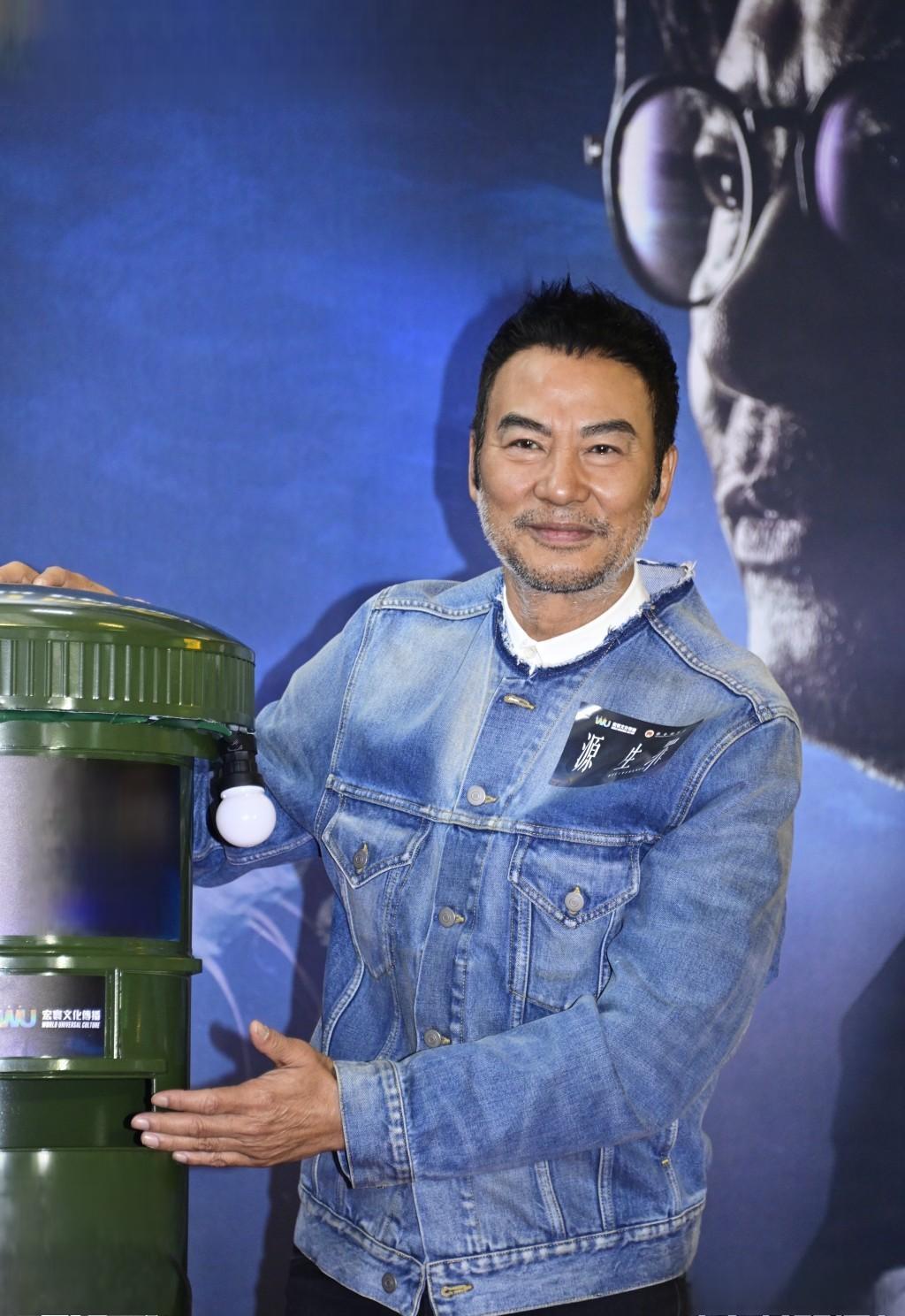 张建声与曾加晴:年龄不是问题,爱情是答案 40岁的张建声公开了自己和