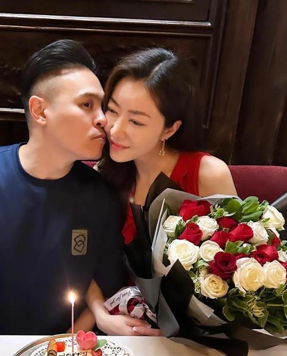 熊黛林嫁入豪门,幸福生活引人羡慕 熊黛林,这位多才多艺的女演员,凭借