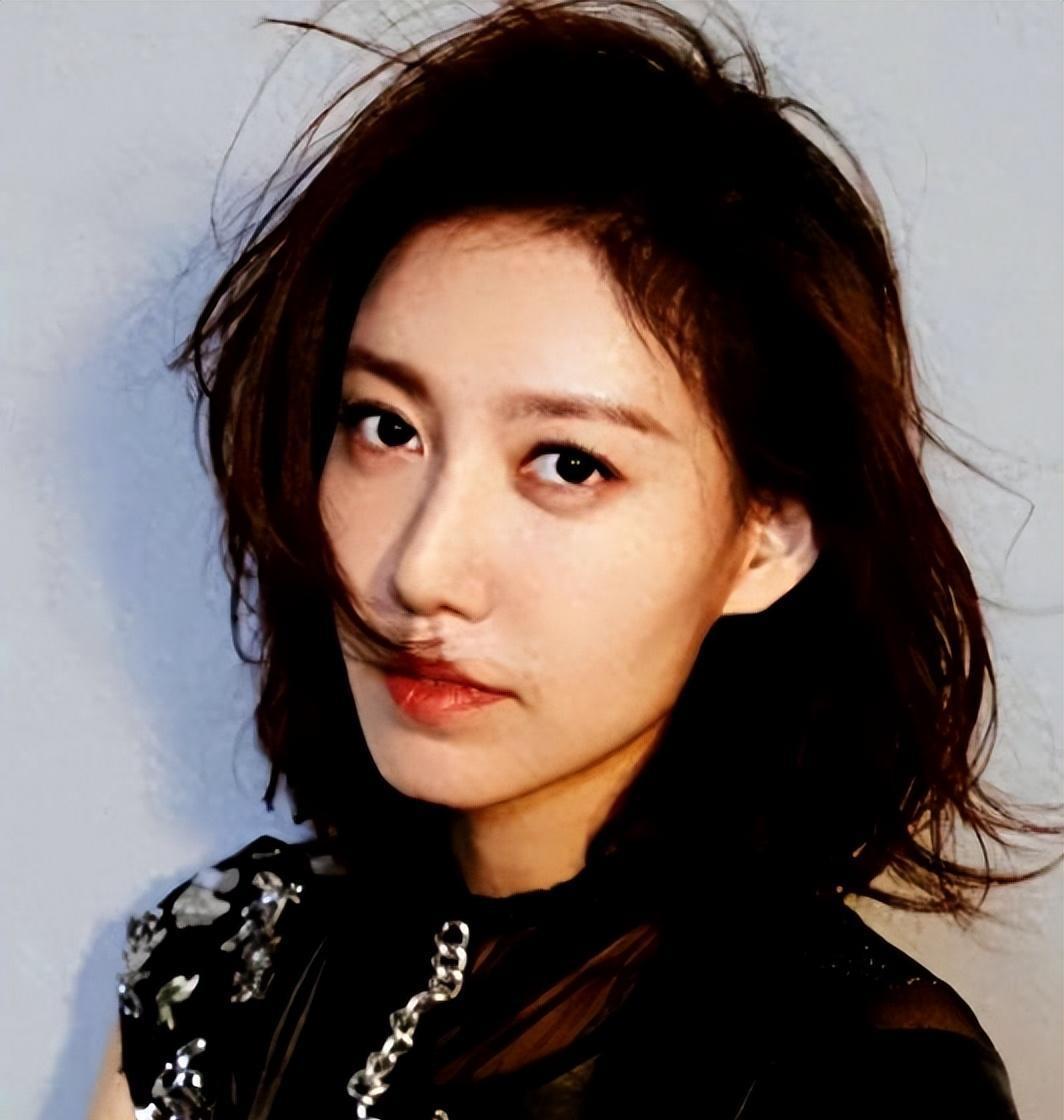 这位女演员,在41岁的年纪,越活越有魅力.