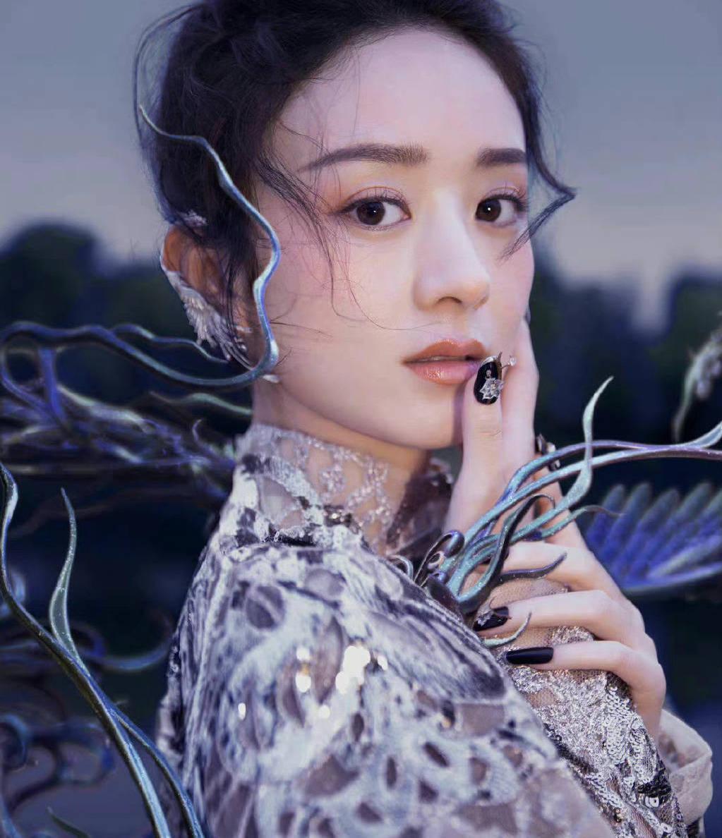 赵丽颖黑粉登报致歉:网络世界需要更多理性与尊重 前些日子,一位自称