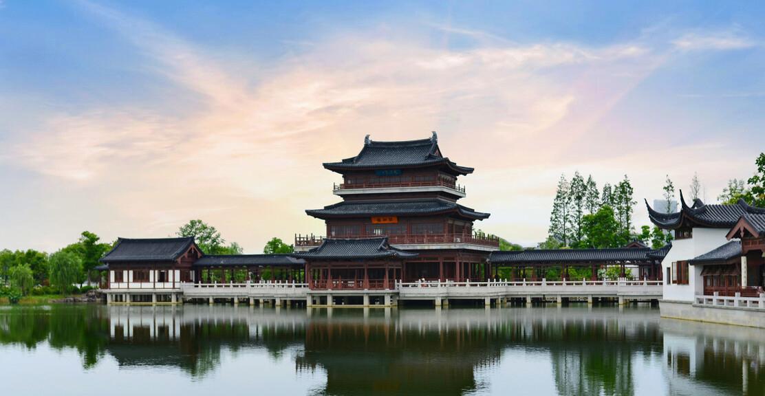 石湖天镜阁:苏州的隐藏瑰宝 苏州是一座美丽的江南古城,拥有着悠久的