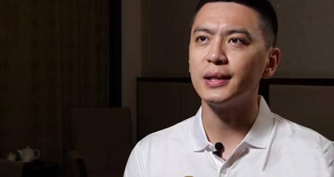 杨鸣在声明中表现坚毅,没有进行任何对唐佳良的反击,展现了对过去的念