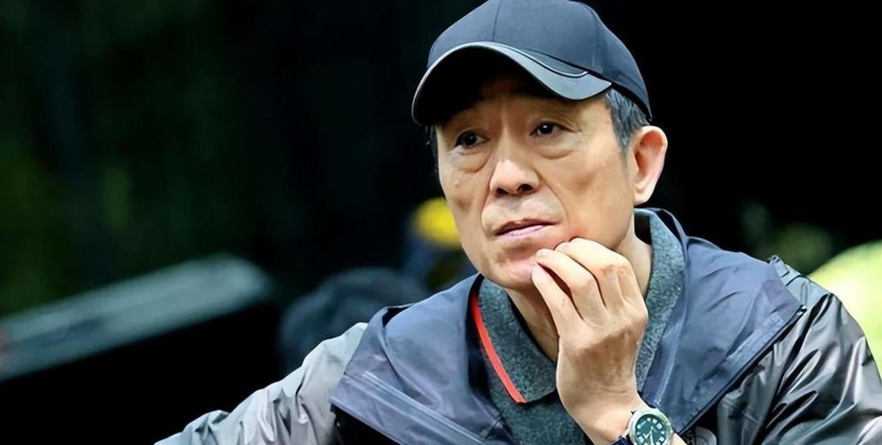 四位拒改国籍的名人 张艺谋,成龙,金星,宁静,这四位巨星,他们不仅在