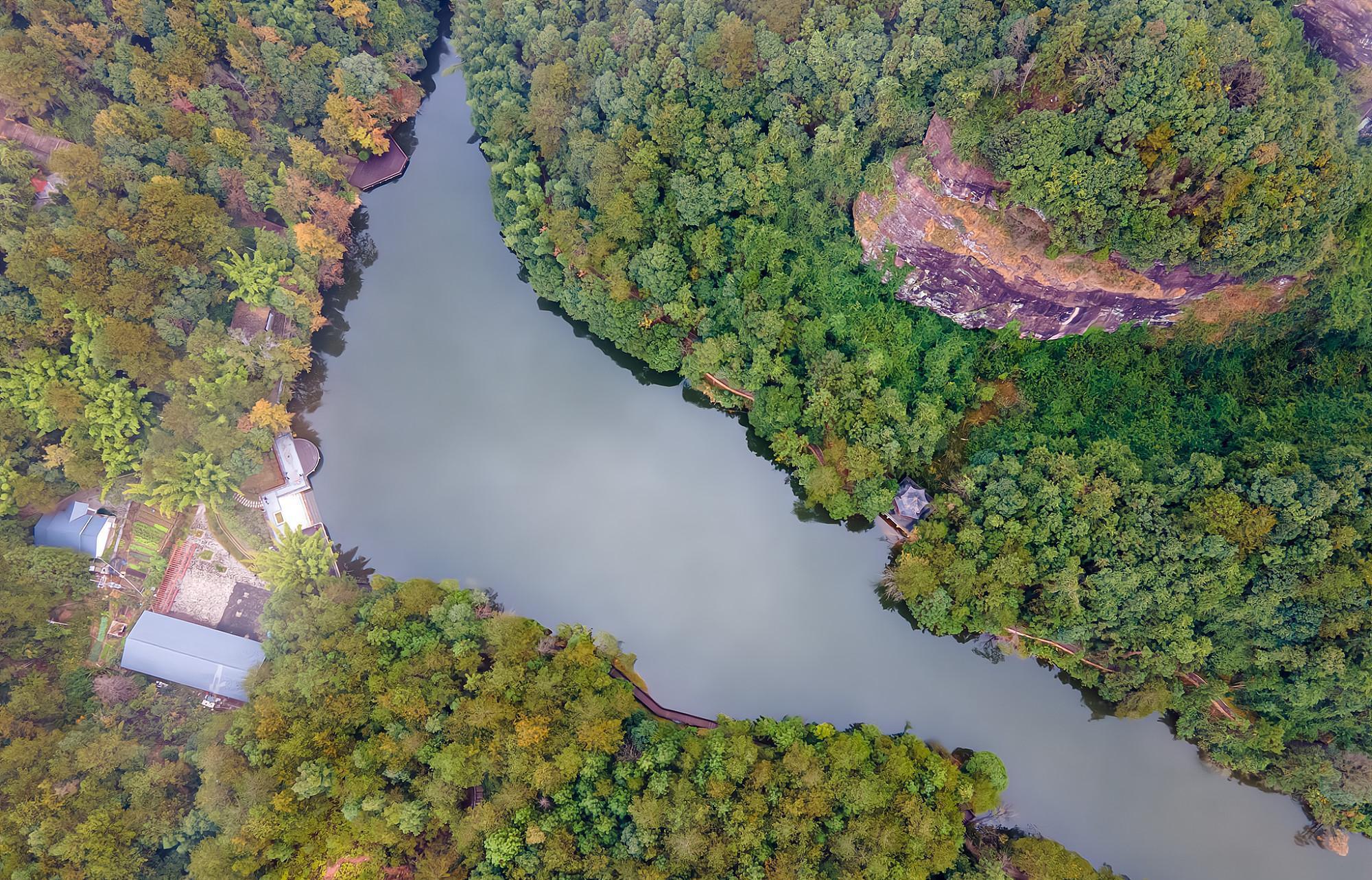 赣州瑞金罗汉岩风景区:隐秘的瑰宝 赣州,位于江西南部,是江西的人口与