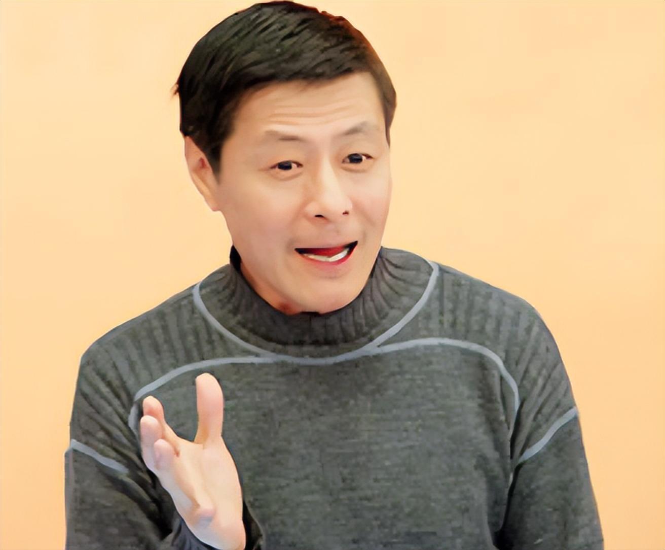 刘伟:从相声奇才到黄金配角的命运转折 刘伟是一位相声艺术家,曾经是"