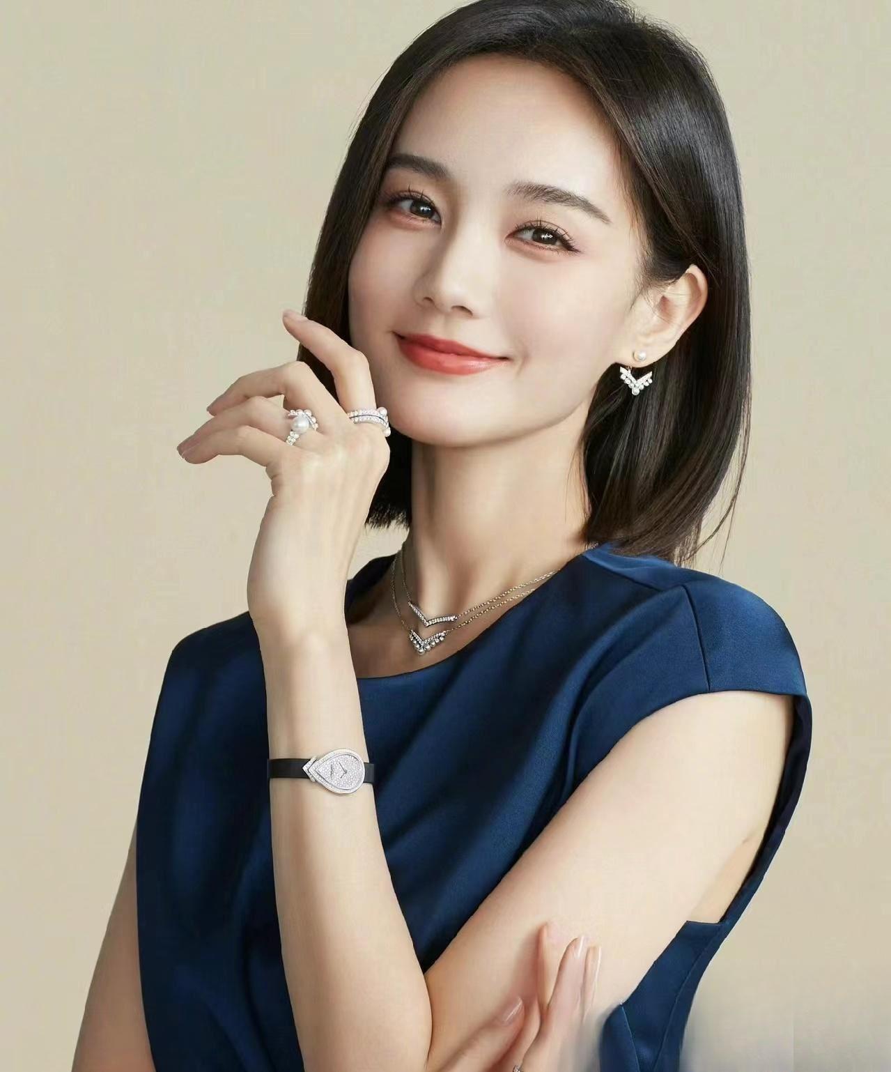 北舞女星的魅力:从舞蹈到演艺的华丽转身 北舞女星,一个充满魅力和