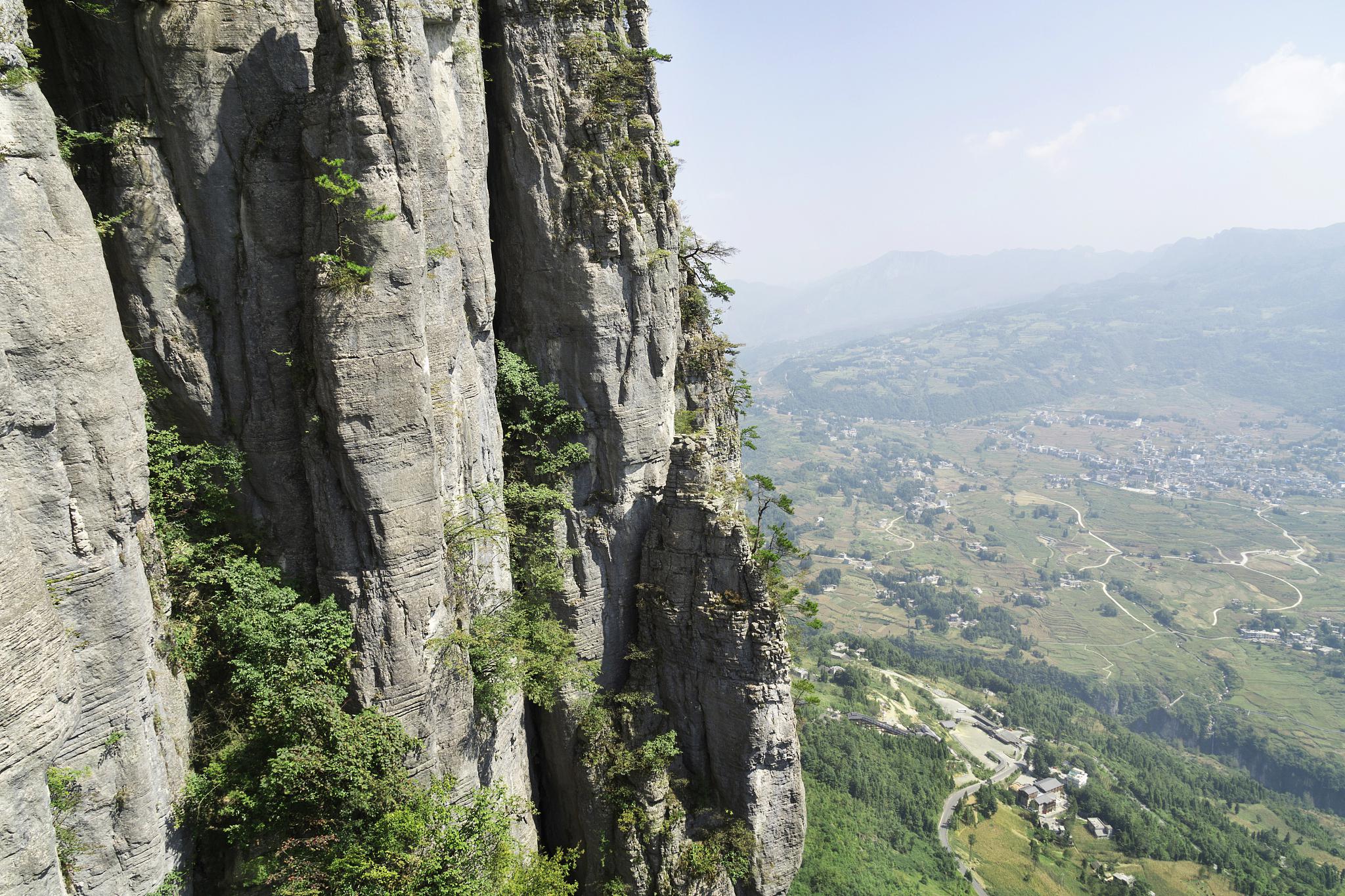 汉中龙头山旅游攻略 汉中龙头山,一个集自然风光,人文景观和美食文化