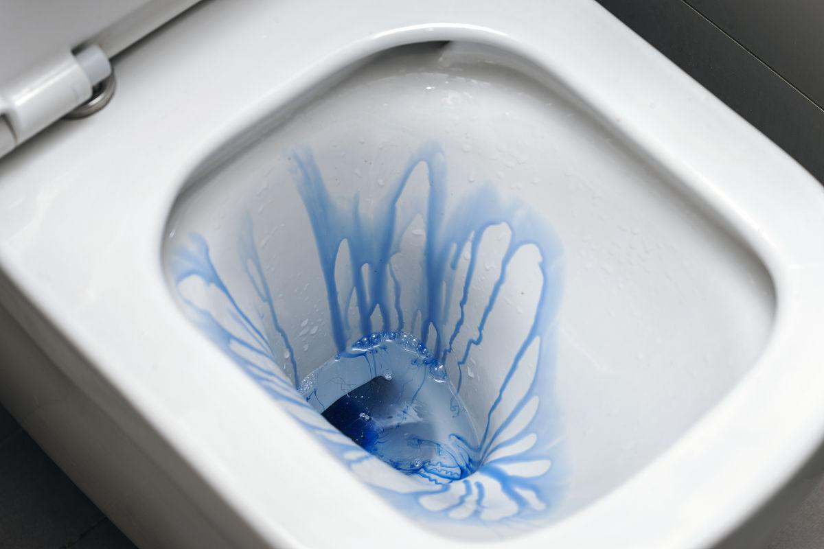 冬日马桶结冰,生活安全需共同守护 马桶水结冰,这可不是小事儿.