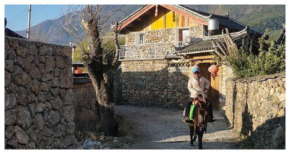 玉湖村:云南丽江玉龙雪山脚下的古老村落 玉湖村,这个深藏于云南丽江