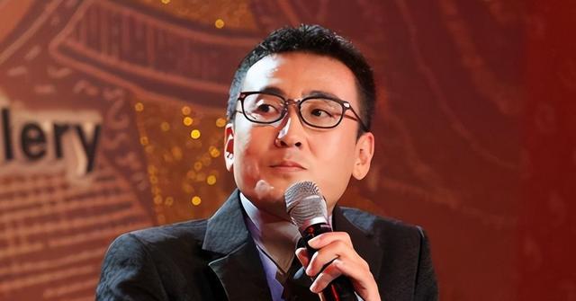 窦文涛:珍惜当下,追求内心真正的幸福 窦文涛,凤凰卫视的知名主持人