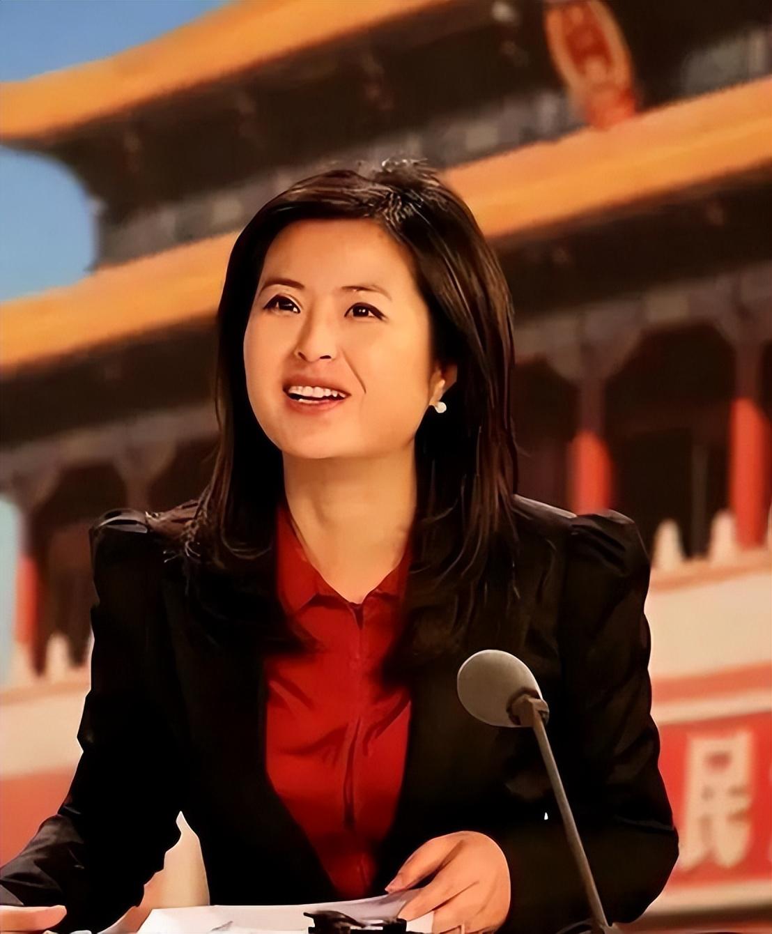 张泉灵:从央视名嘴到商界翘楚的华丽转身 张泉灵,中国内地节目主持人