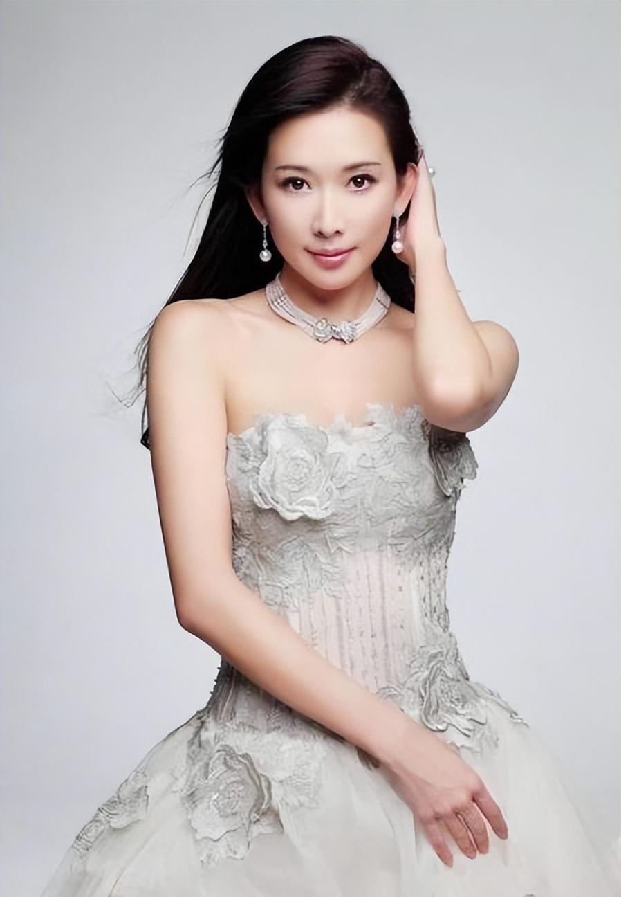 林志玲婚后面容大变