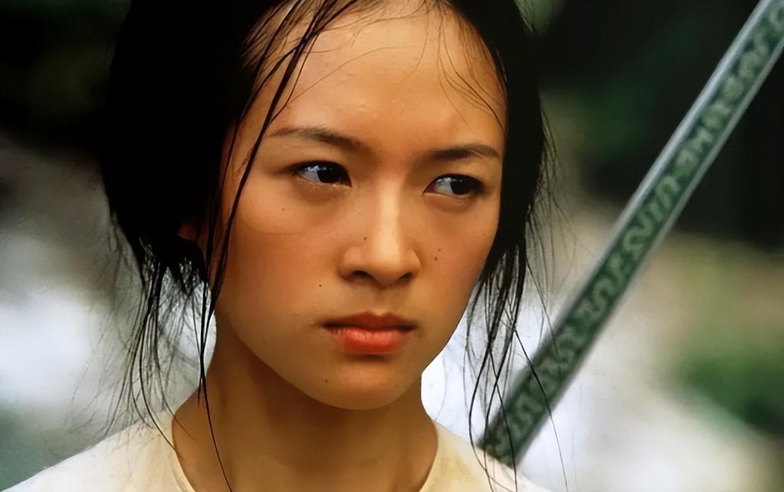 王柠:20年配角,如今演个"情妇"火出圈 演员王柠在《如果奔跑是我的