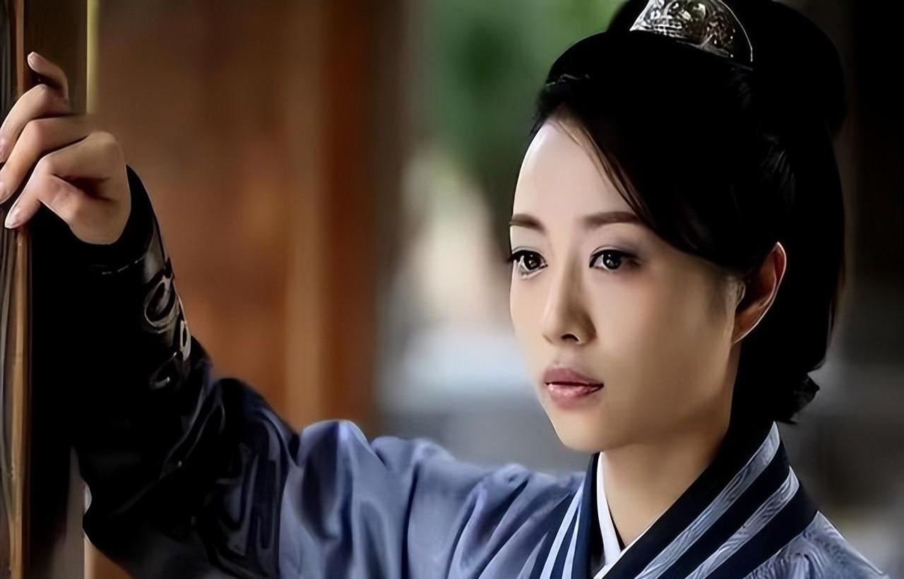 张龄心:从演艺新星到幸福家庭的华丽转身 张龄心,这个名字对于许多