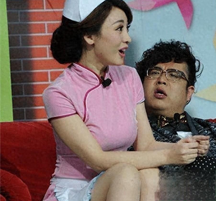 柳岩43岁仍单身,深蹲引发思考 柳岩以独特的方式展现了她的婚姻思想