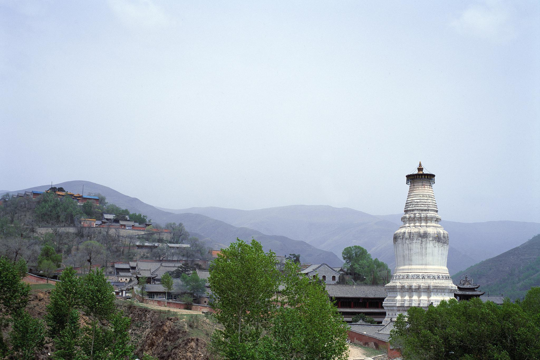 佛教文化和民俗文化的完美结合 五台山,中国佛教名山之首,位于山西省