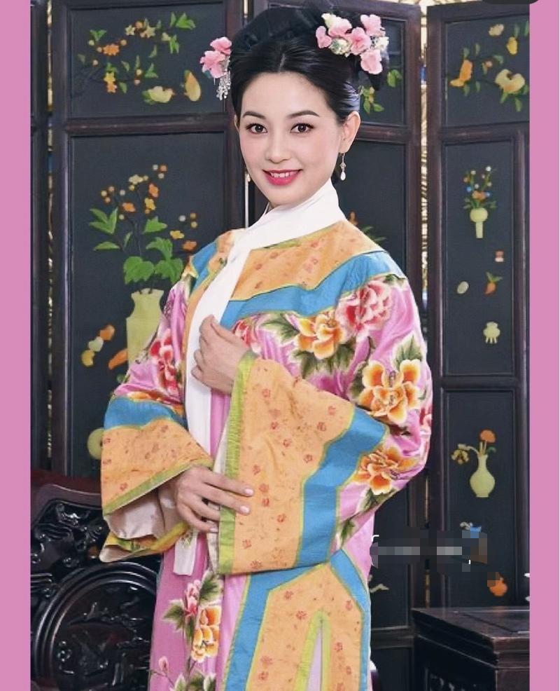 深宫谍影》:陈秀丽的颜值与服装是追剧动力 陈秀丽在《深宫谍影》中的