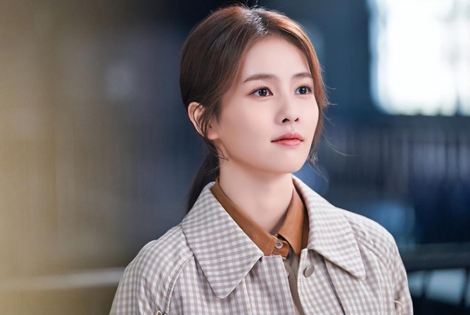 孙俪妹妹孙艳:从清汤寡水到荧幕新星的蜕变之路 孙俪的妹妹孙艳,在