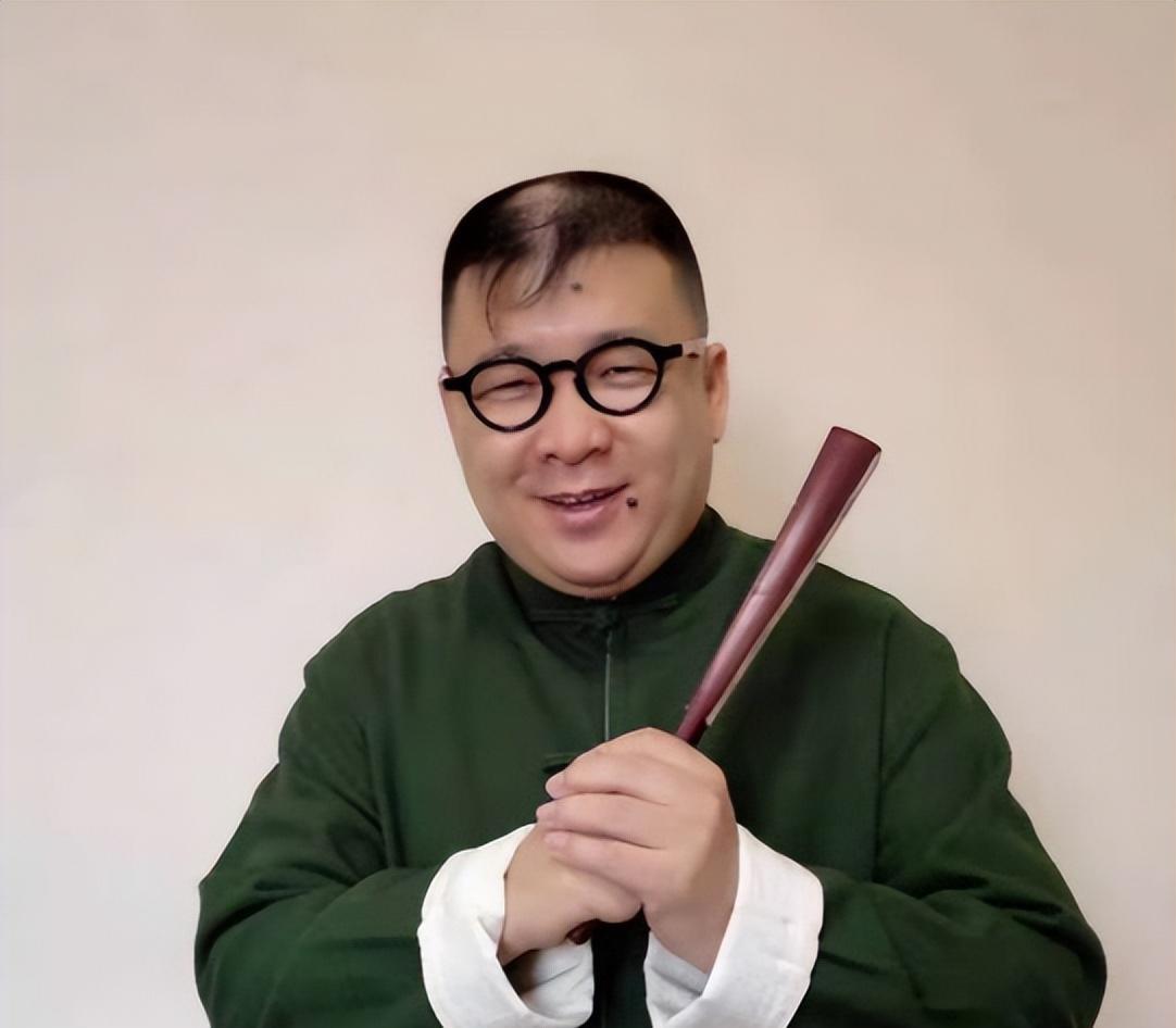 孙小宝:春晚名角的辉煌与落寞 昔日春晚的闪亮之星,却沉寂于直播间.