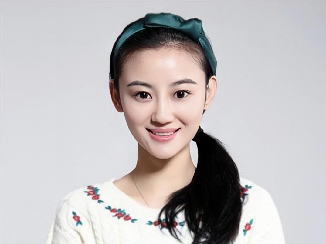 徐婷:红颜薄命悲剧人生 女演员徐婷因全身溃烂离世,一生充满了艰辛和